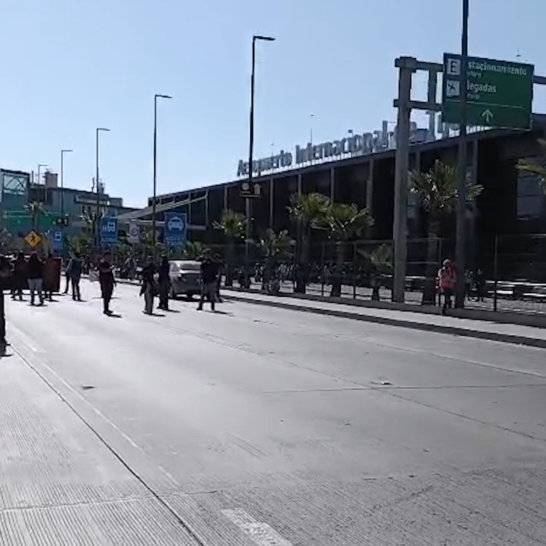 Manifestación Maestros CNTE Aeropuerto de Tijuana